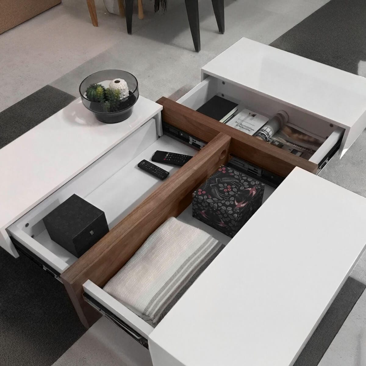 serotta_dohanyzoasztal-5